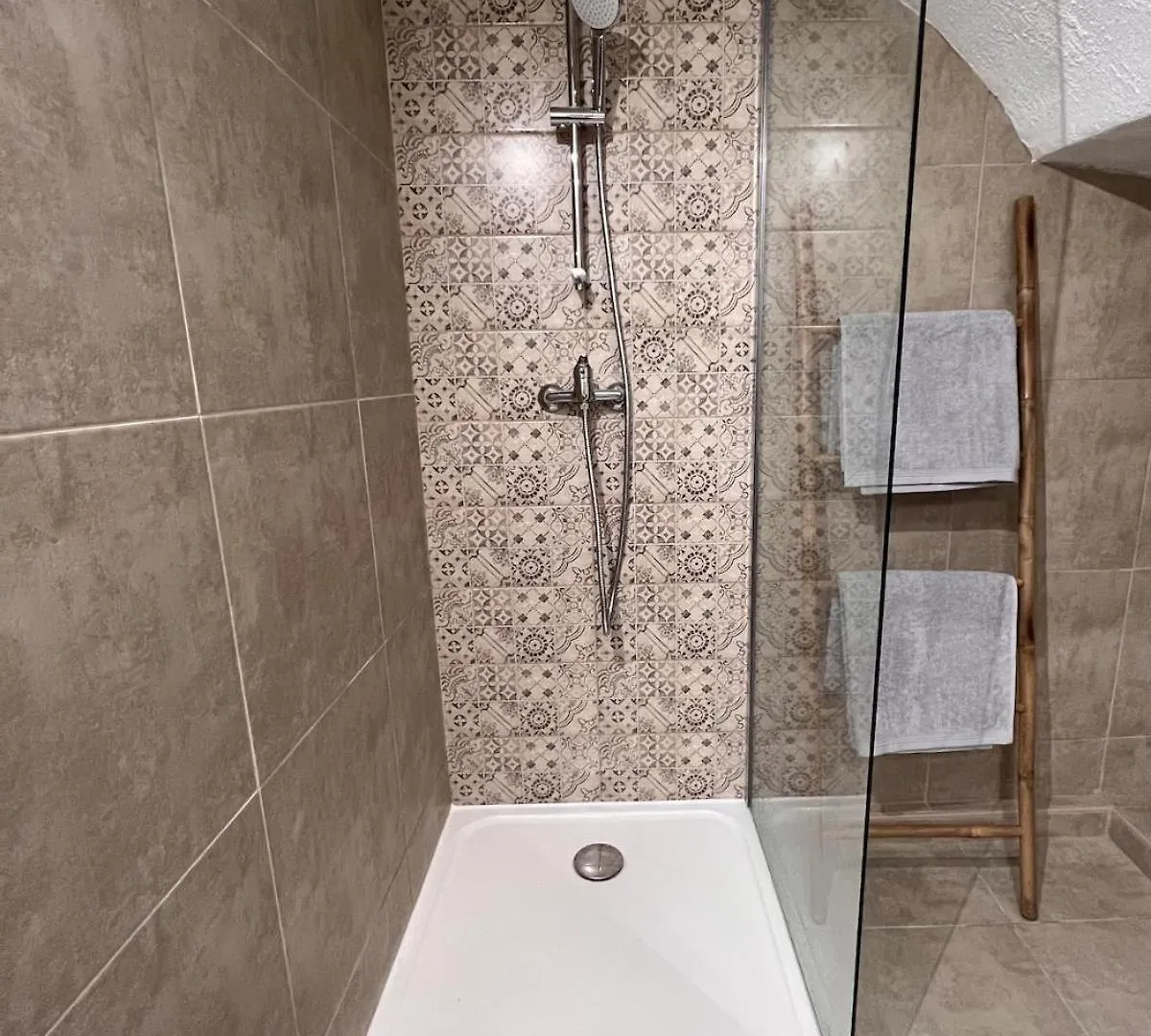 Charme Et Authenticite A Menton - Centre & Plages 0*,  France